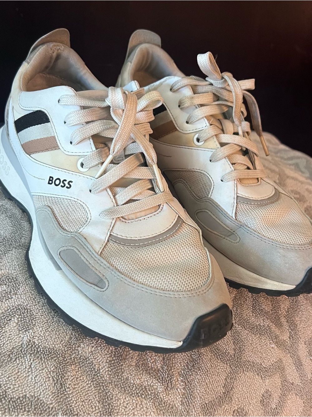 Boss Men's Beige, White & Tan Lace-Up Sneakers Size 42 / US Men’s 9